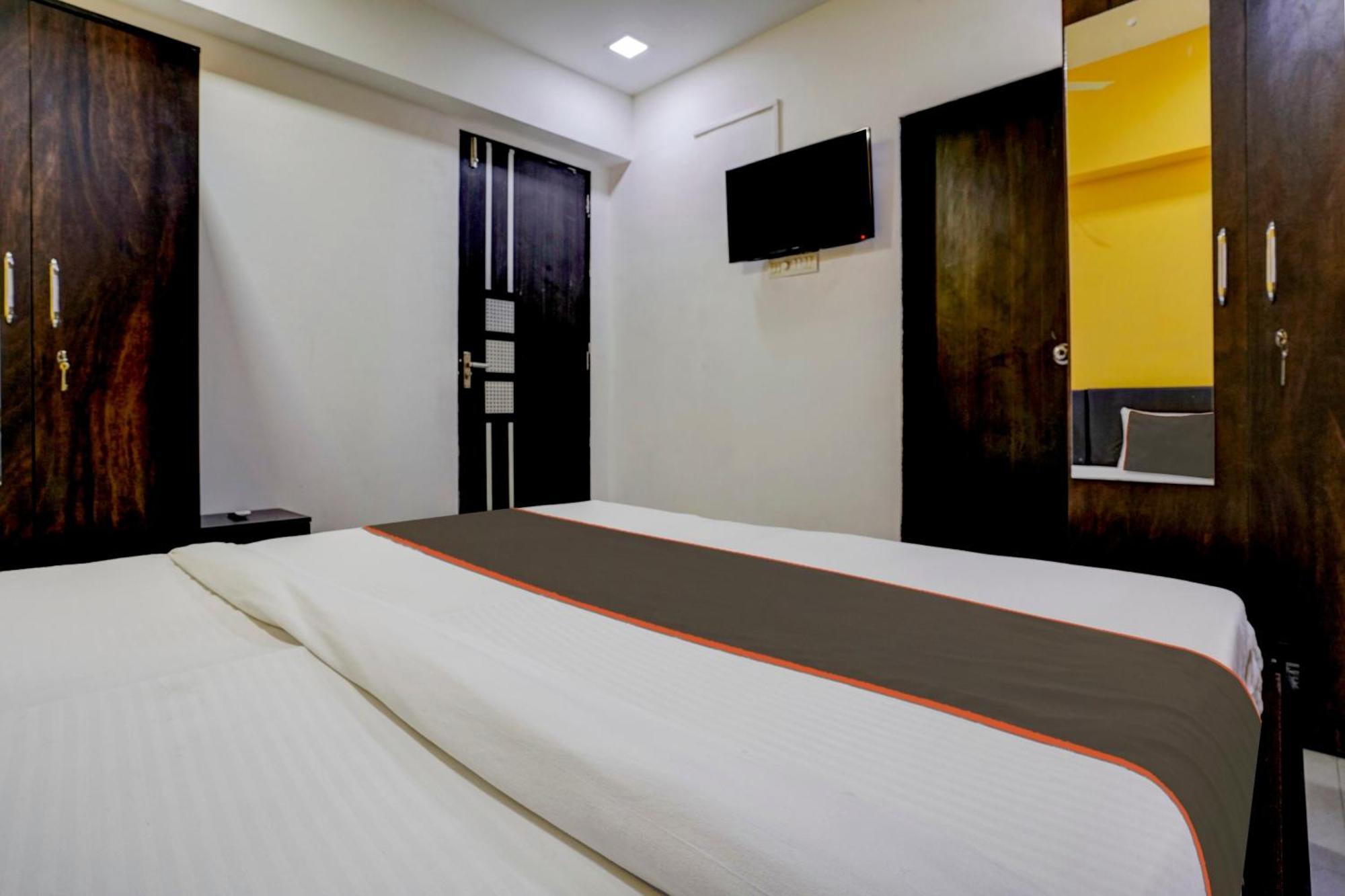 Rio Corporate House Hotel Mumbai Bagian luar foto