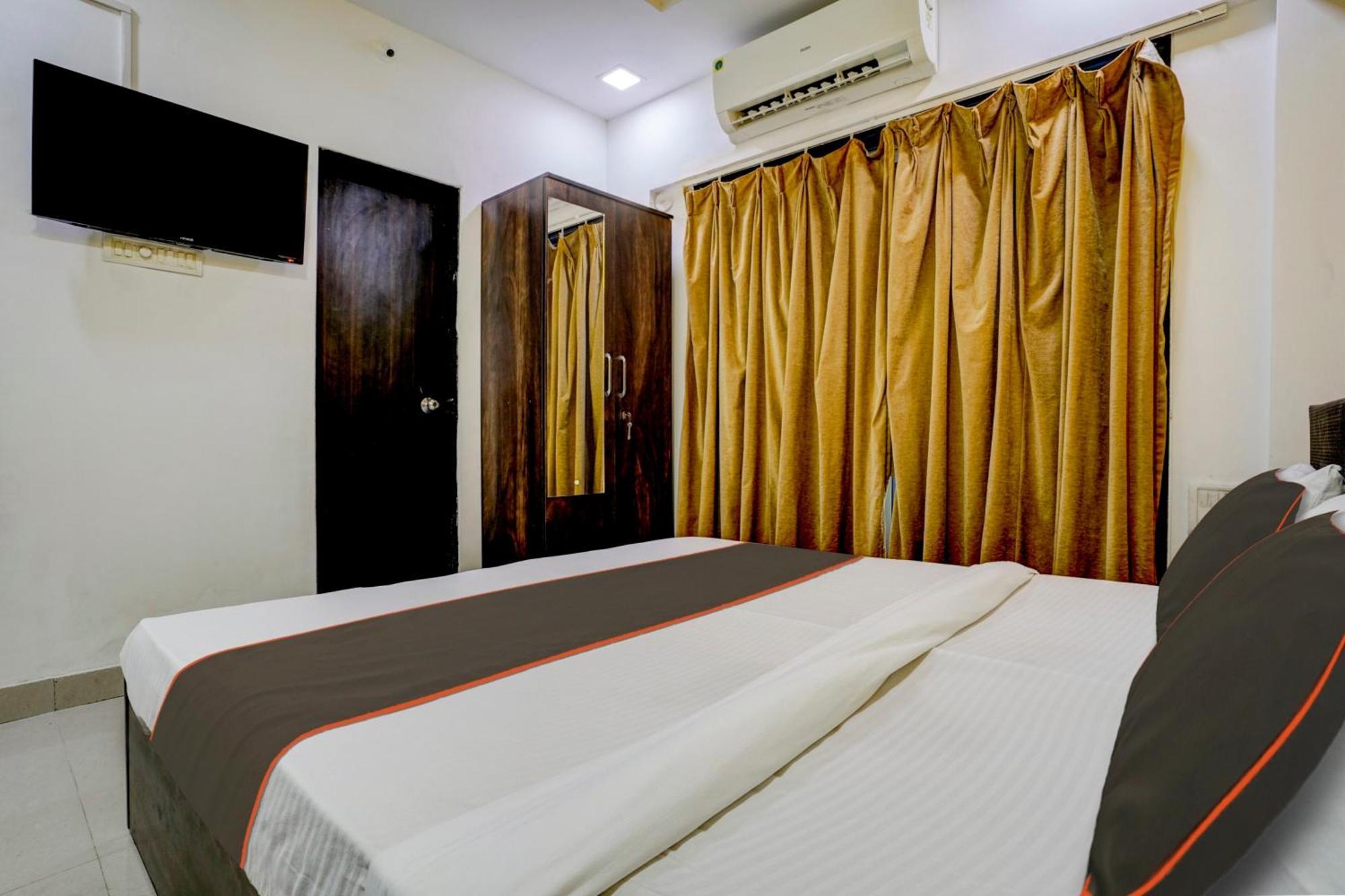 Rio Corporate House Hotel Mumbai Bagian luar foto