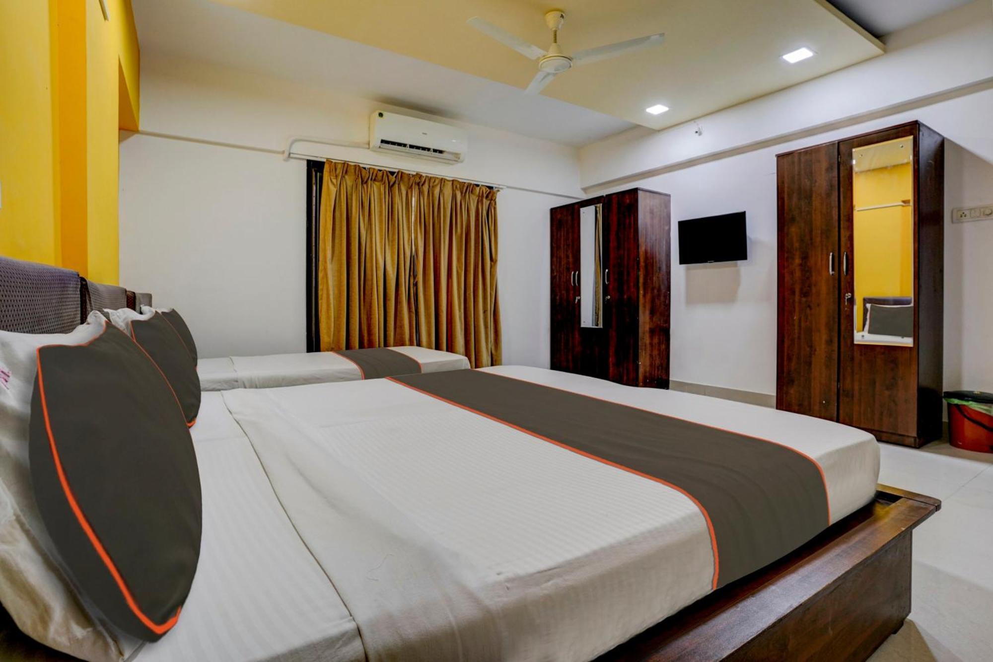 Rio Corporate House Hotel Mumbai Bagian luar foto