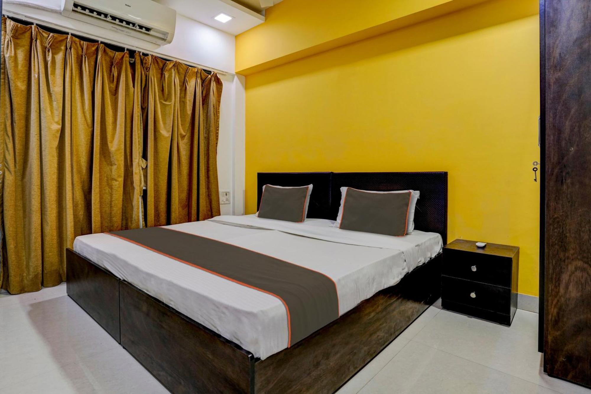 Rio Corporate House Hotel Mumbai Bagian luar foto